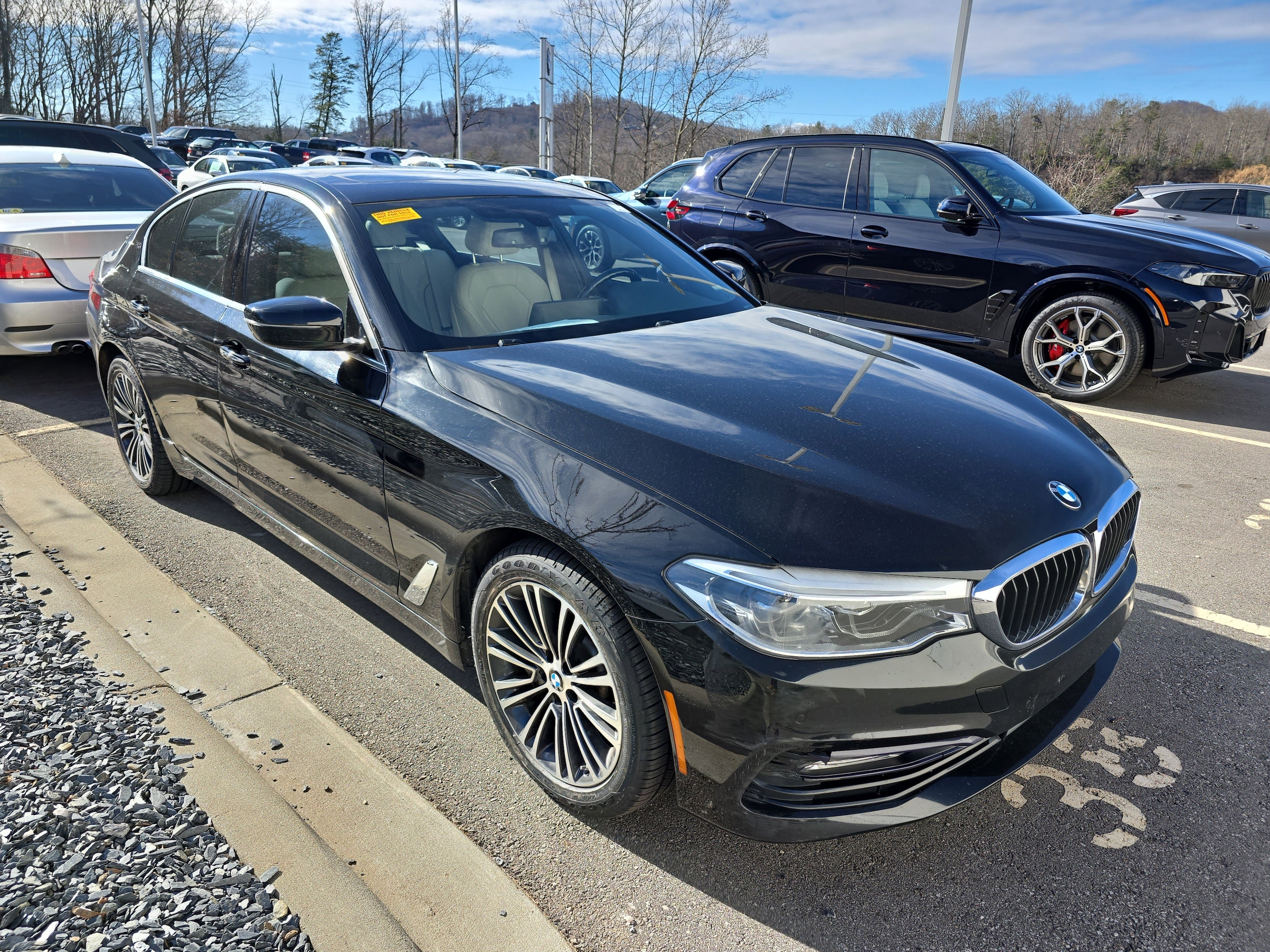 2017 BMW 5 Series 540i's photo