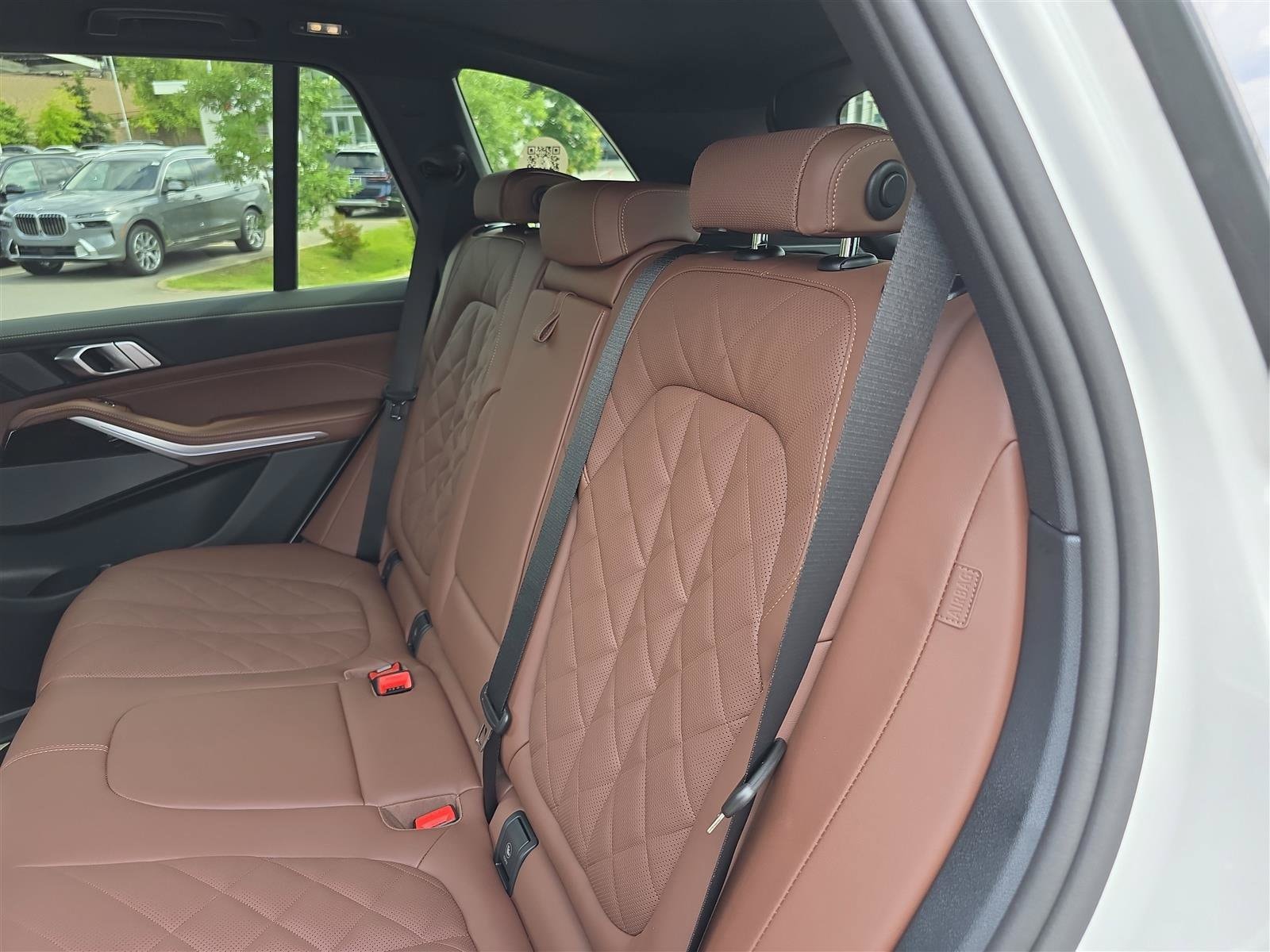 2026 BMW X5 50e - Photo 15