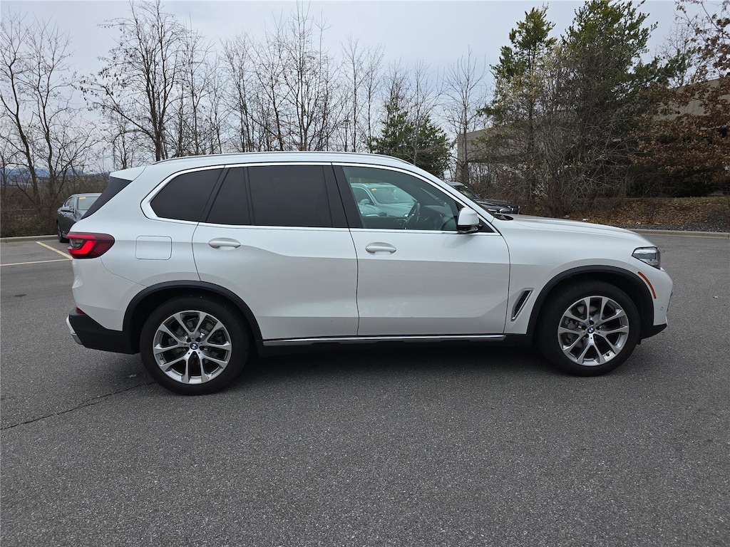Used 2021 BMW X5 xDrive40i SUV