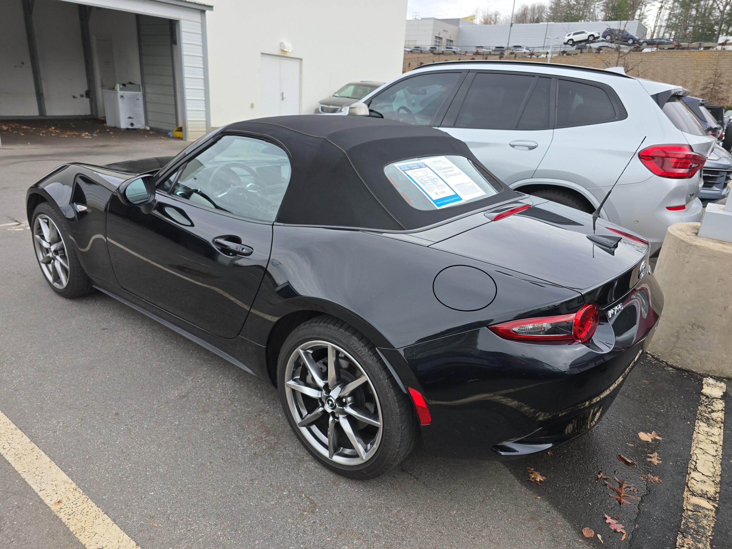 2023 Mazda MX-5 Miata Miata Grand Touring photo 3