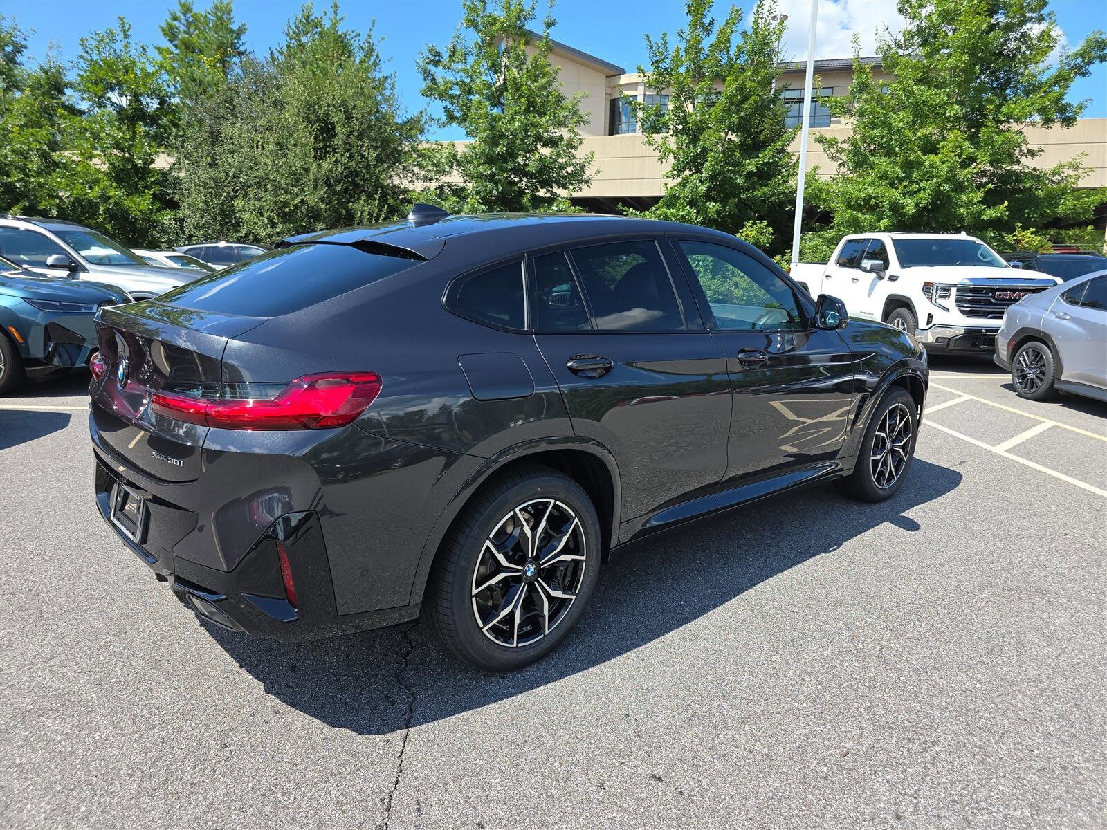 2025 Bmw X4 xDrive 30i photo 2