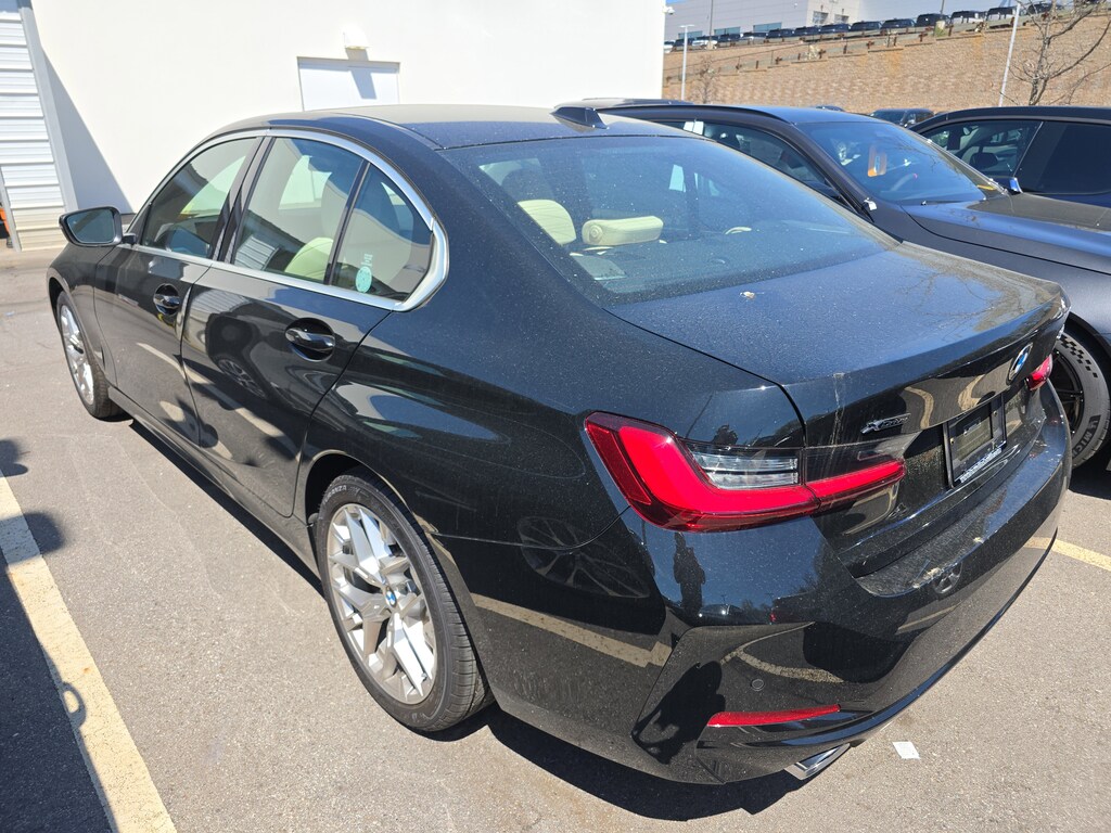 New 2026 BMW 330i Sedan