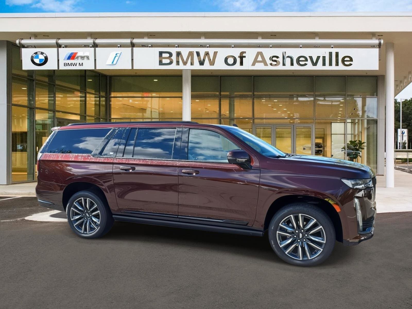 2023 Cadillac Escalade ESV Sport Platinum's photo