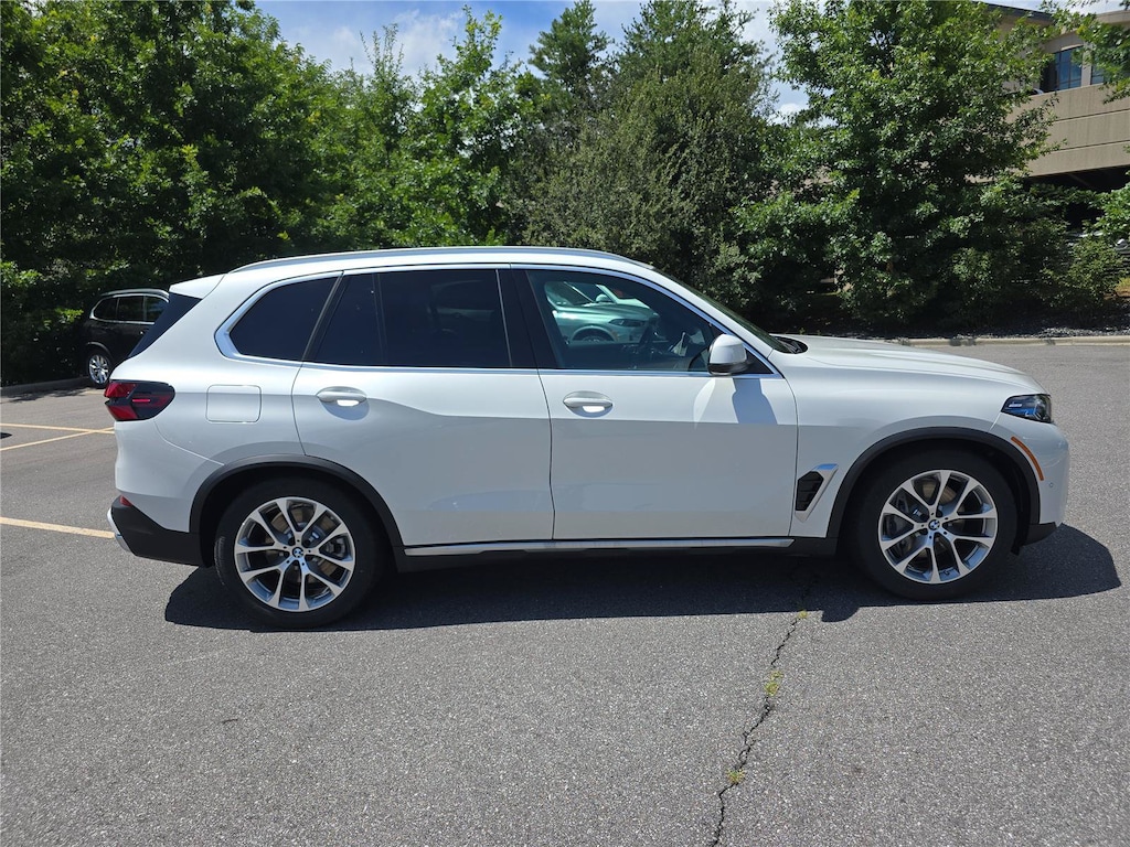 New 2026 BMW X5 PHEV SUV