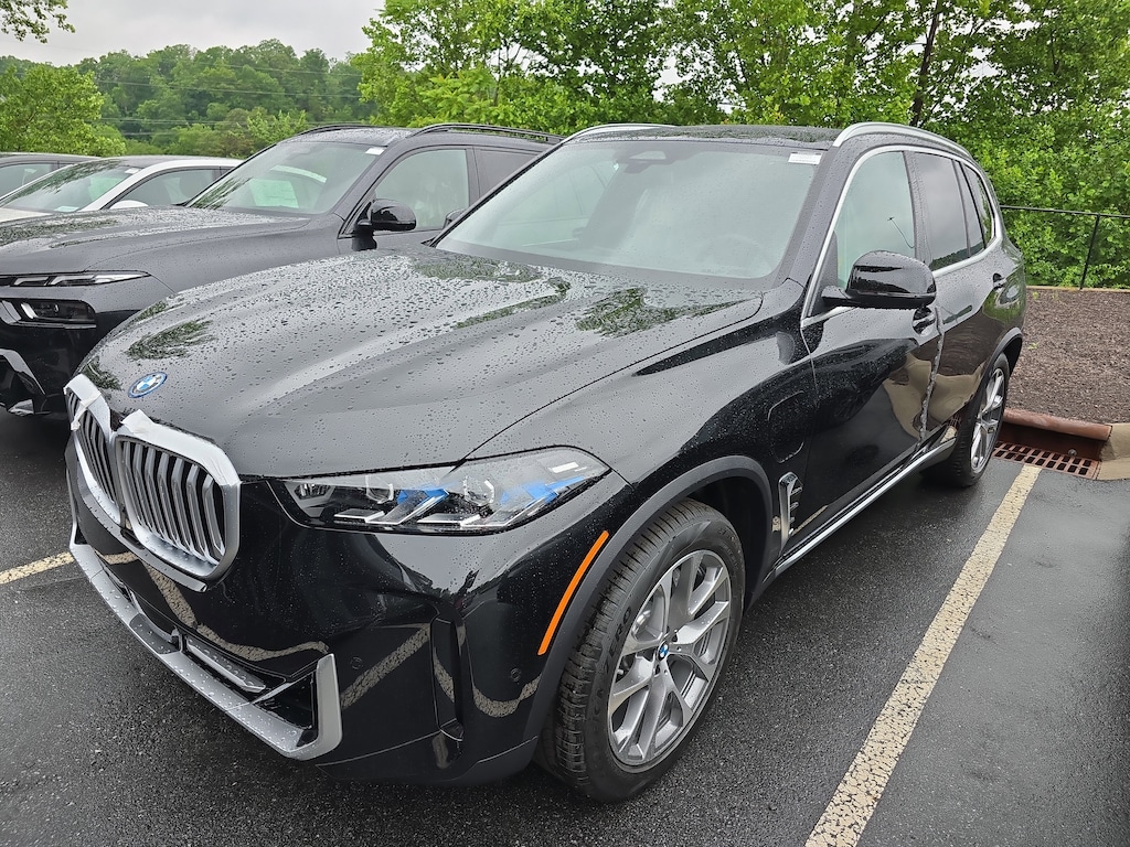 New 2026 BMW X5 PHEV SUV
