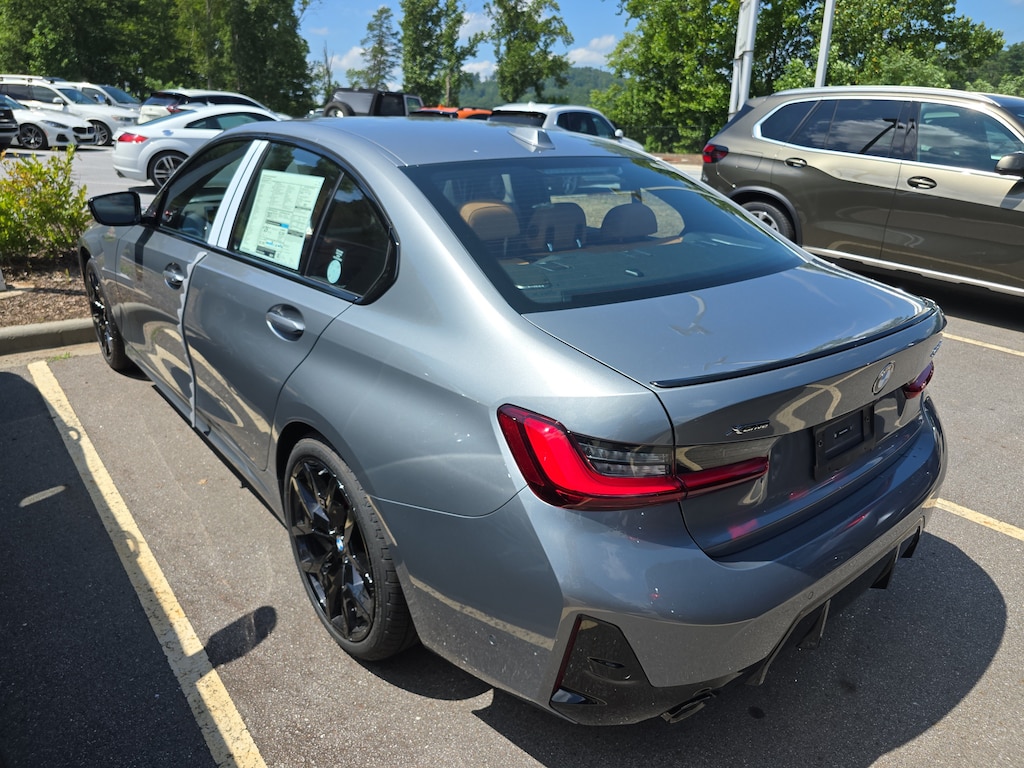 New 2026 BMW 330i Sedan