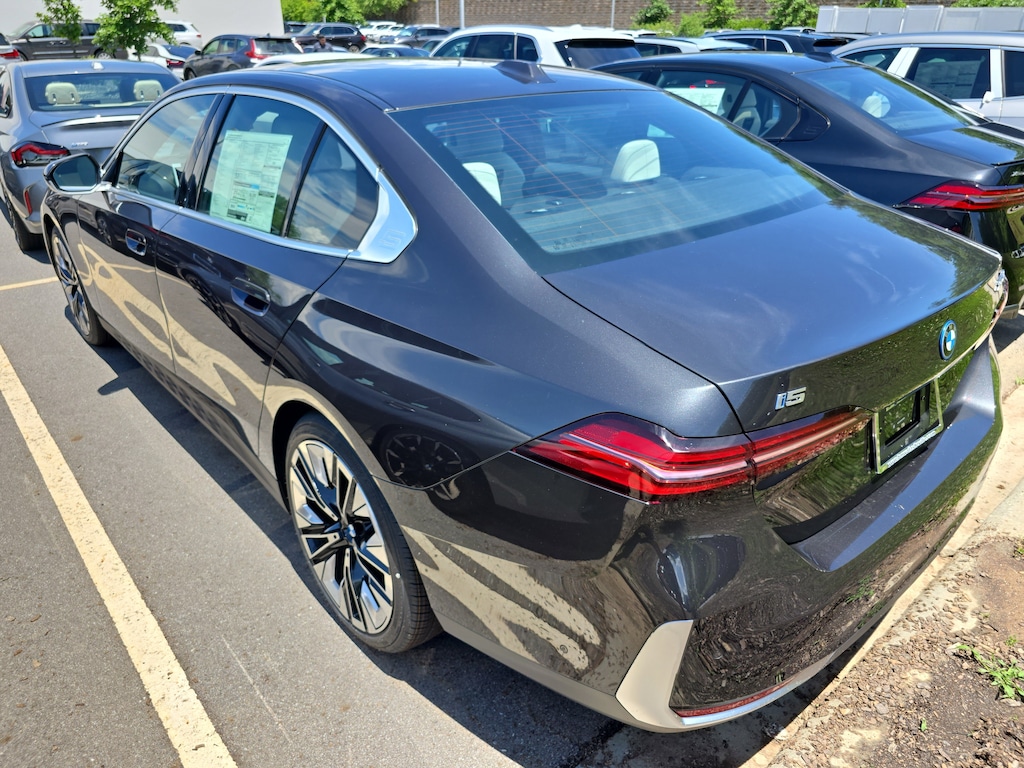 New 2027 BMW i5 Sedan