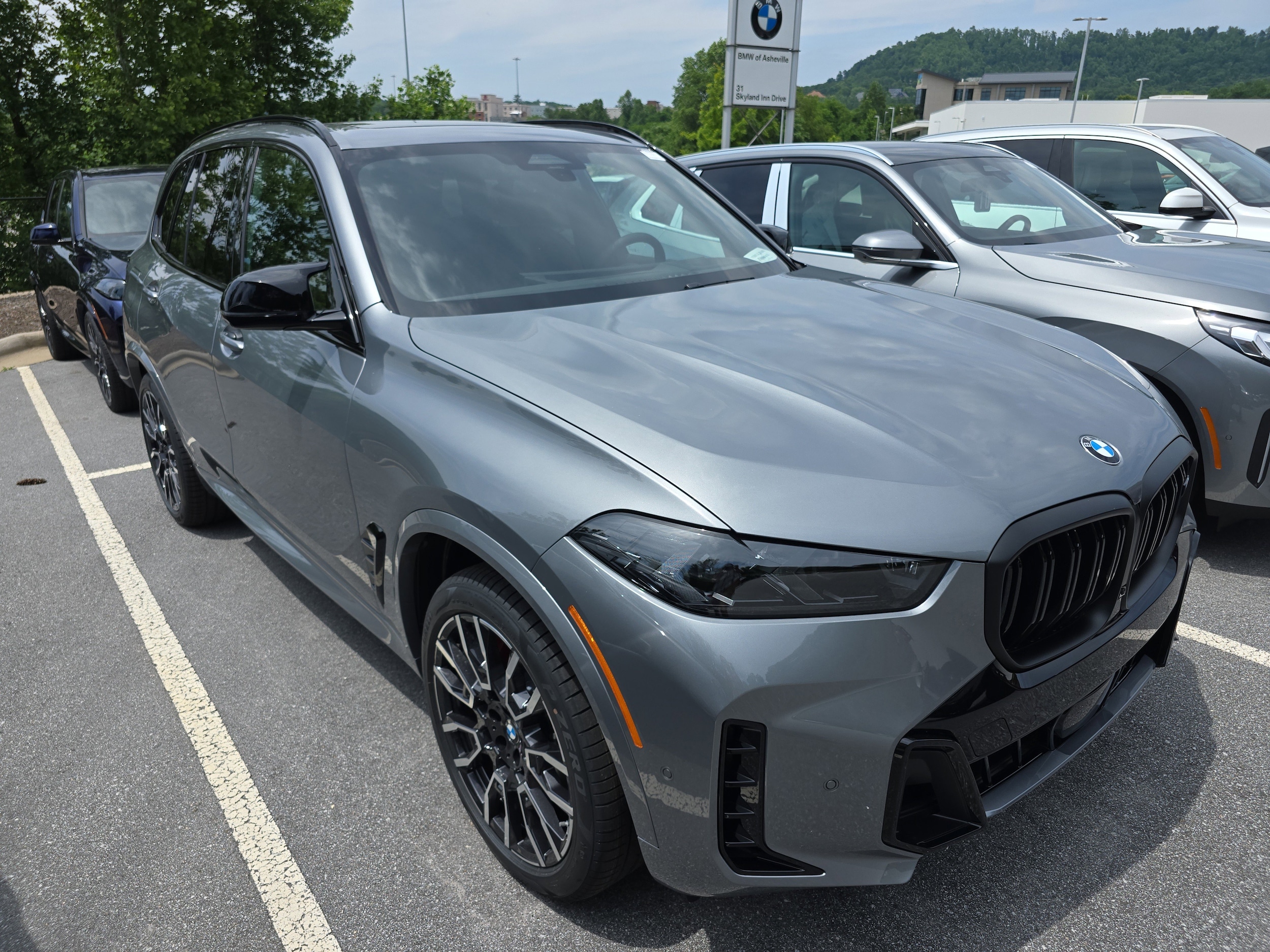 2026 BMW X5 M60i's photo