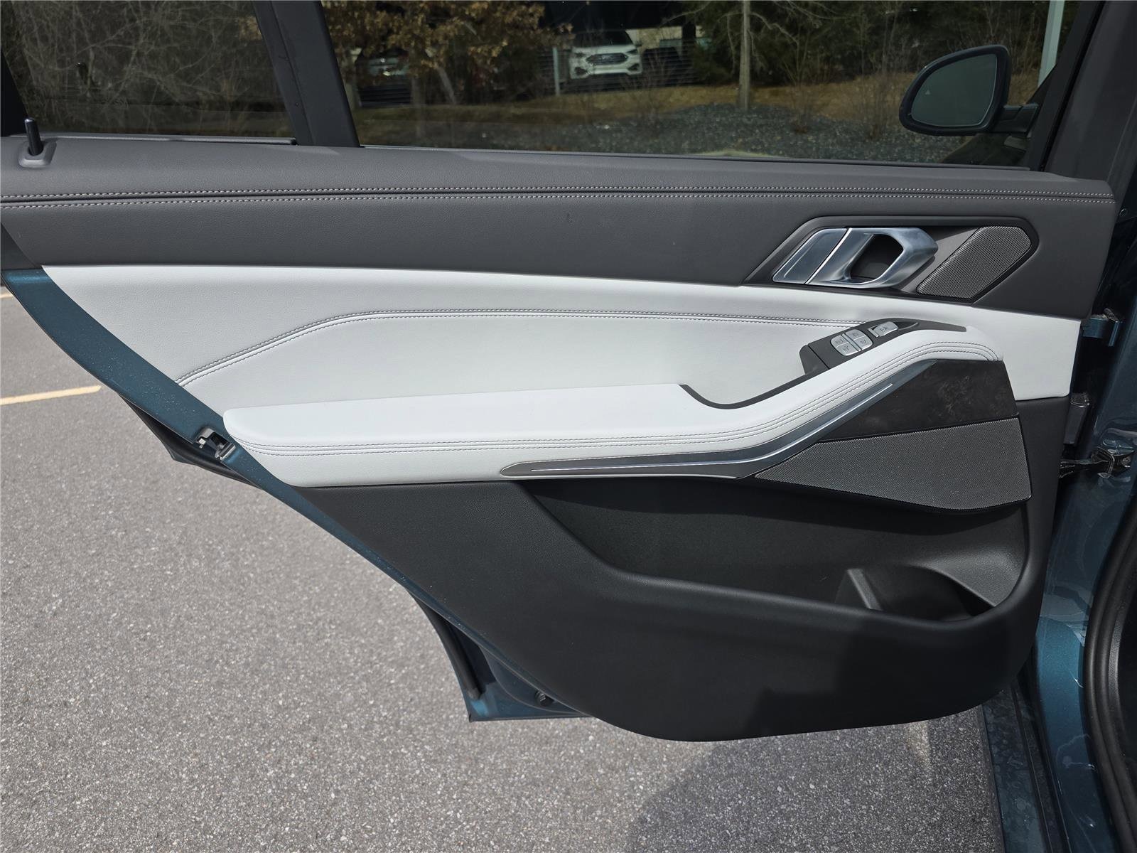 2026 BMW X7 40i - Photo 14