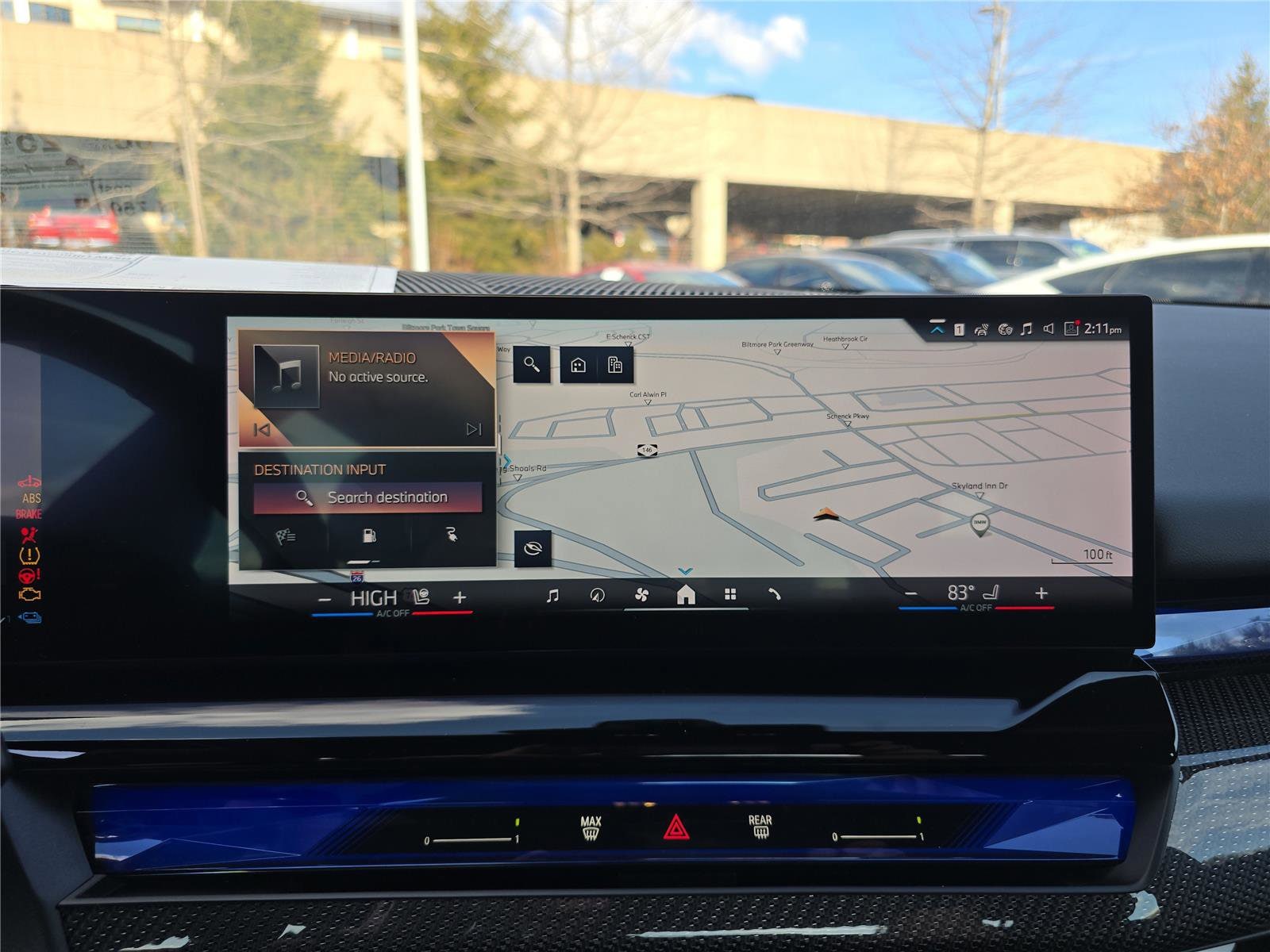 2026 BMW 5 Series 550e - Photo 26