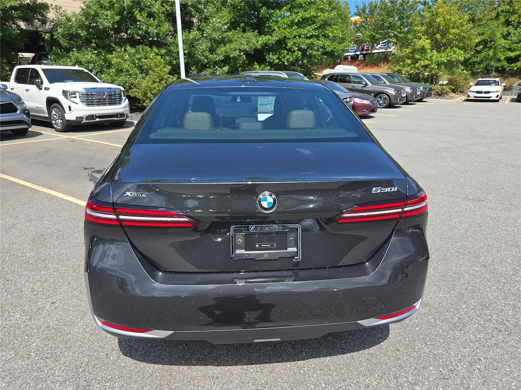 New 2027 BMW 530i Sedan