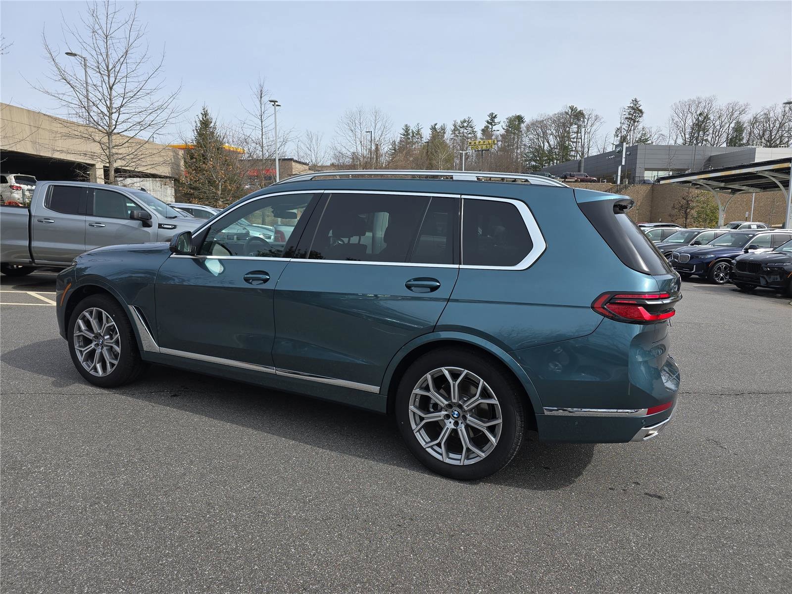 2026 BMW X7 40i - Photo 6