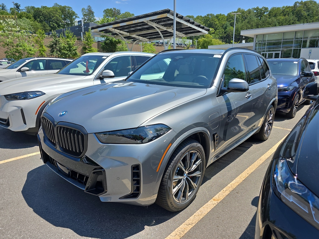 New 2026 BMW X5 PHEV SUV