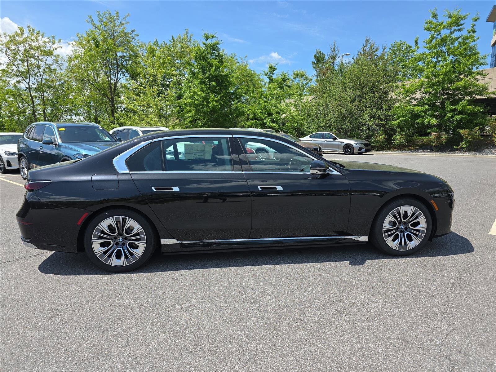 2025 Bmw i7 i7 xDrive60 photo 2