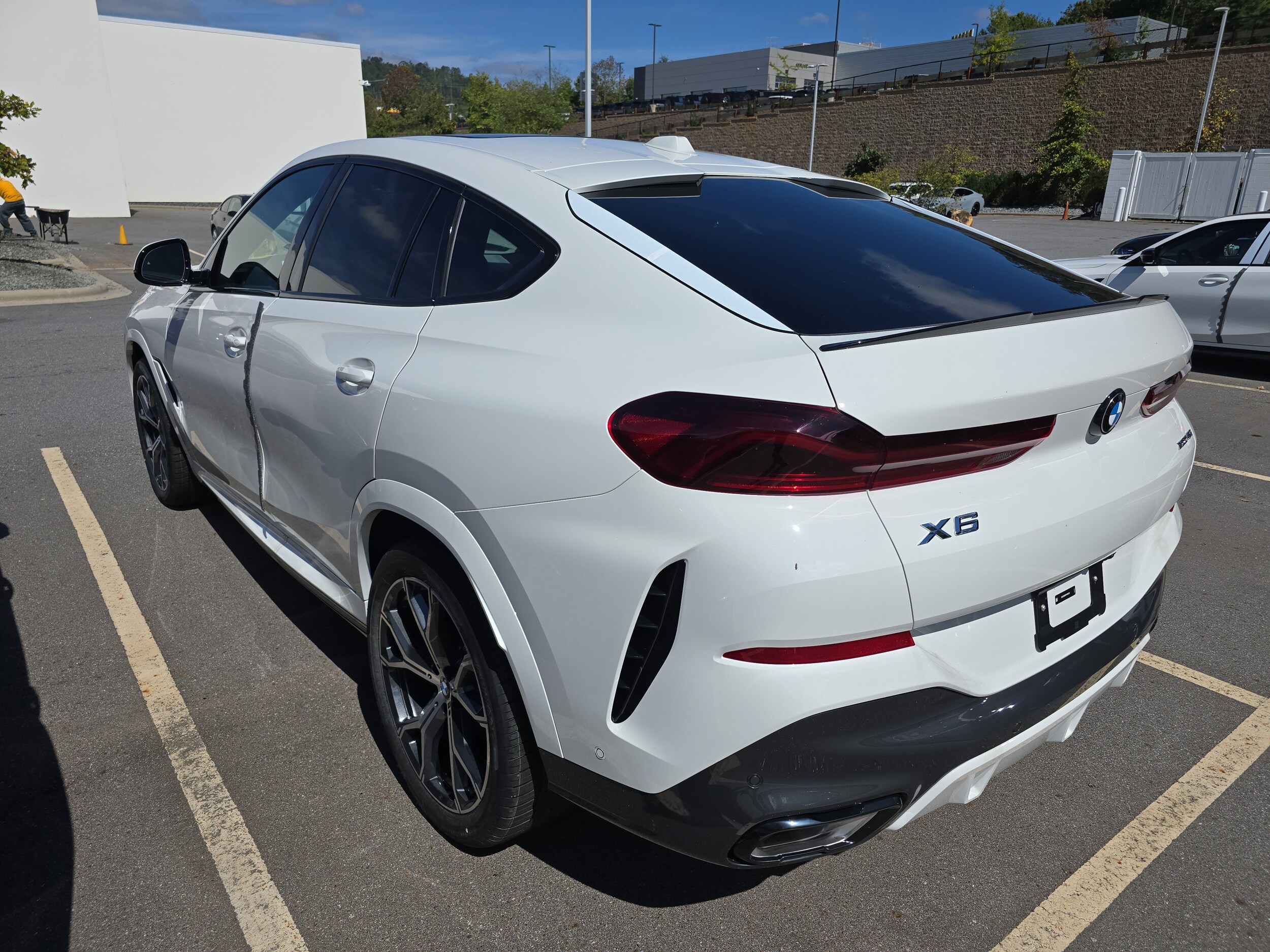 2026 Bmw X6 xDrive40i photo 3