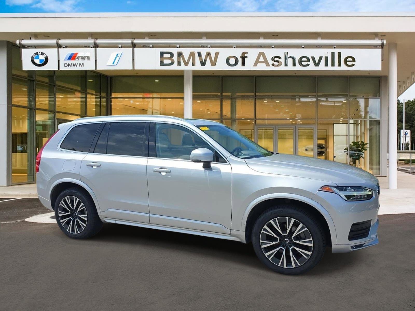 2020 Volvo XC90 T5 Momentum AWD's photo