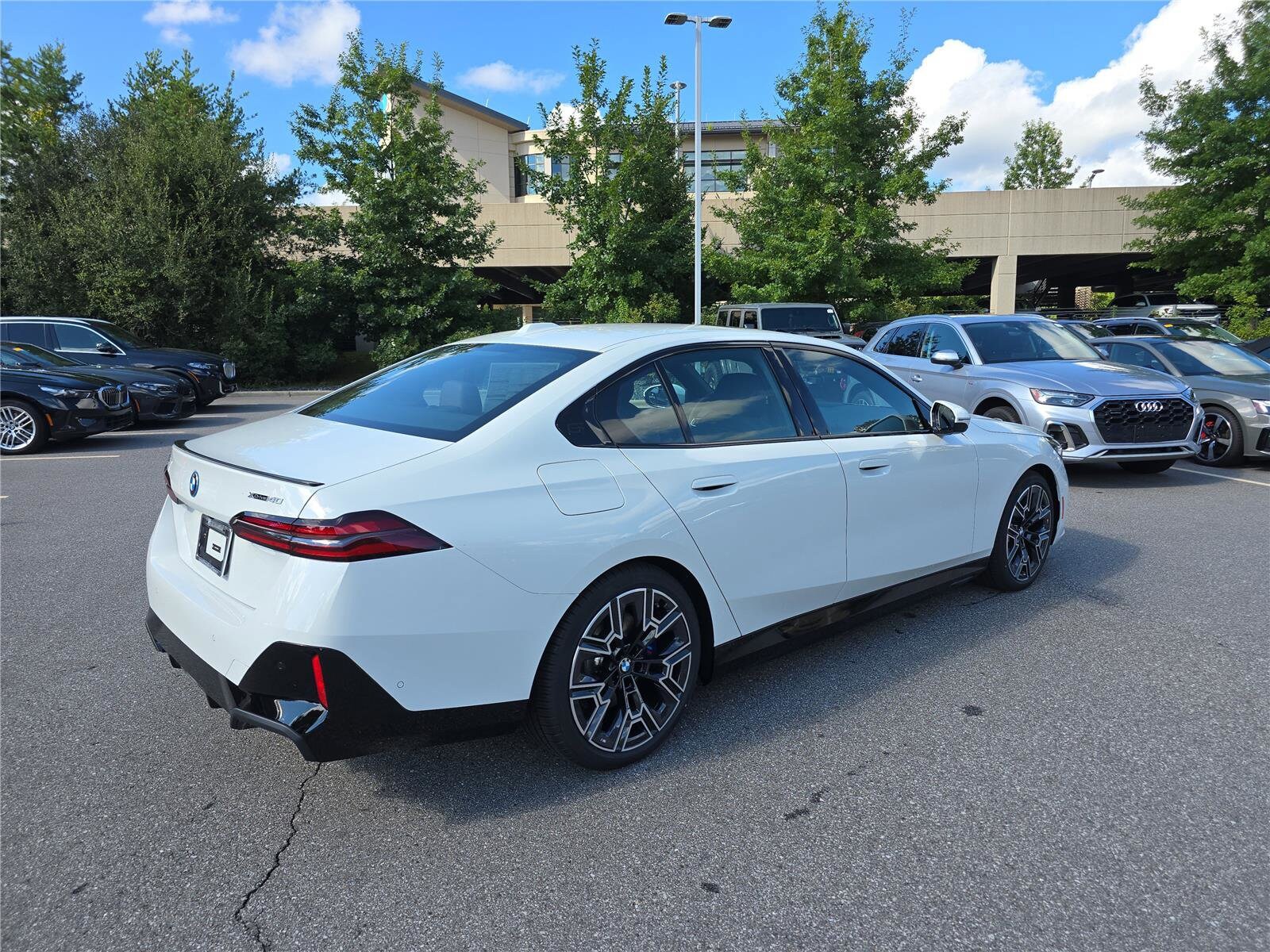 2026 Bmw i5 xDrive40 photo 2