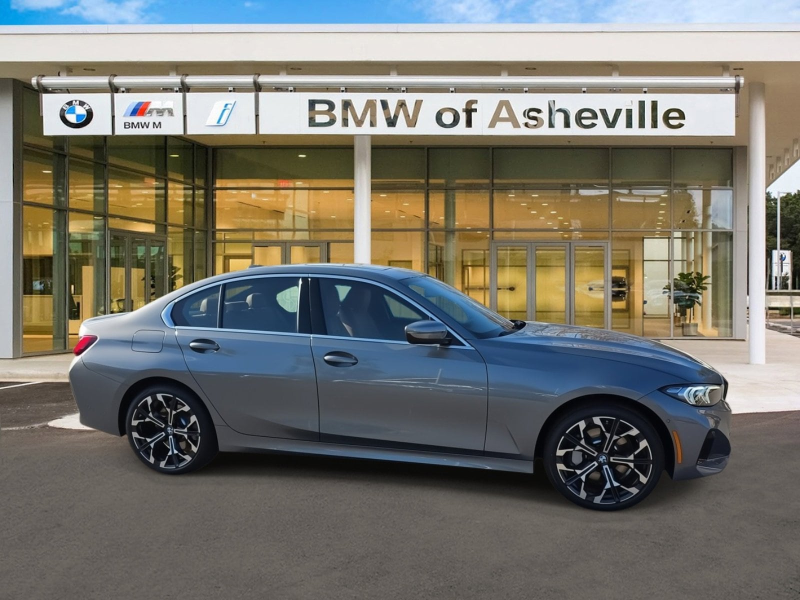 2026 BMW 3 Series 330i's photo