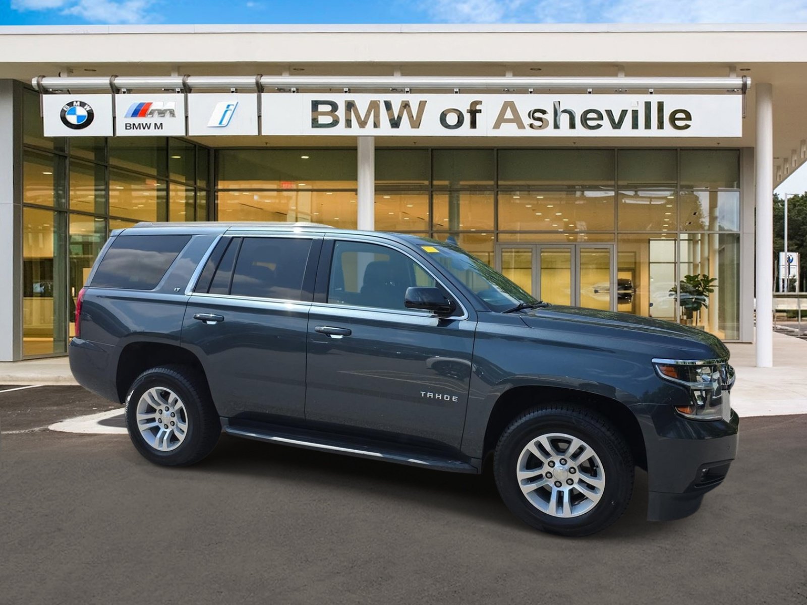Shadow Gray Metallic 2019 Chevrolet Tahoe SUV / Crossover Four-Wheel Drive 6-Speed Automatic Overdrive