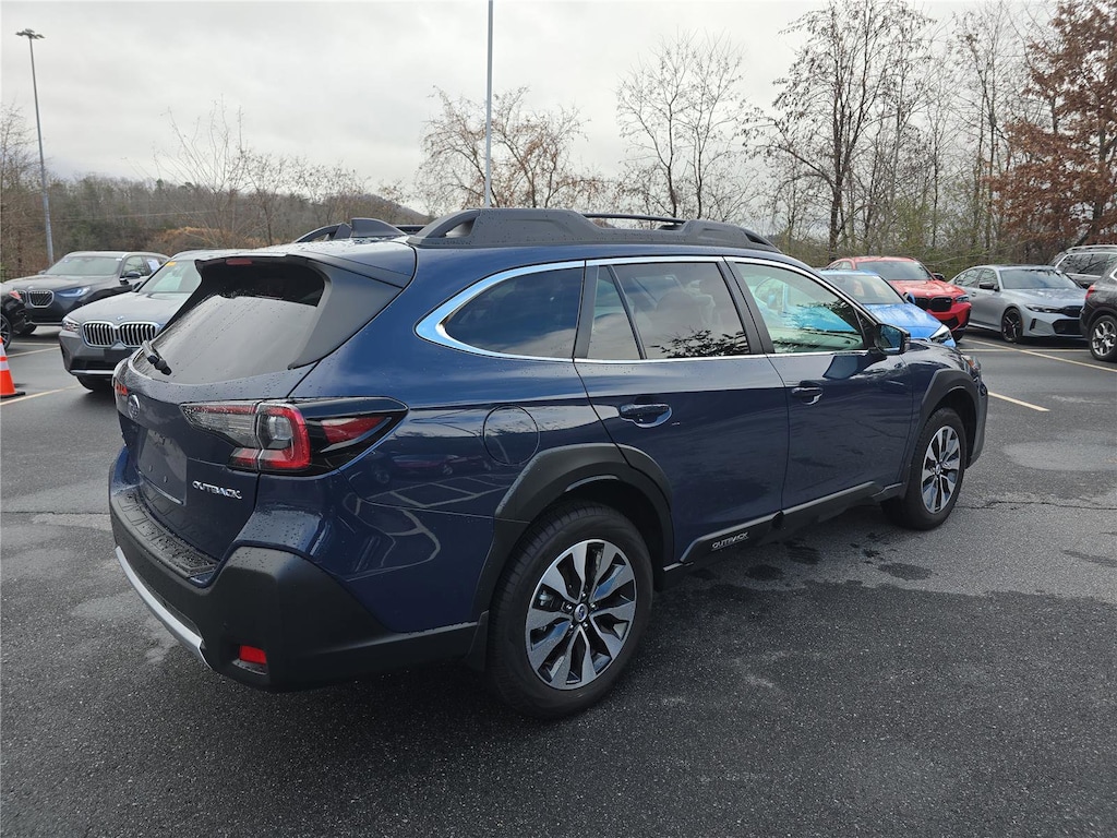 Used 2024 Subaru Outback Limited SUV