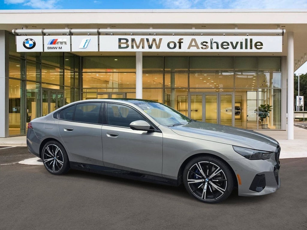 Certified 2026 BMW 5 Series 550e xDrive Sedan