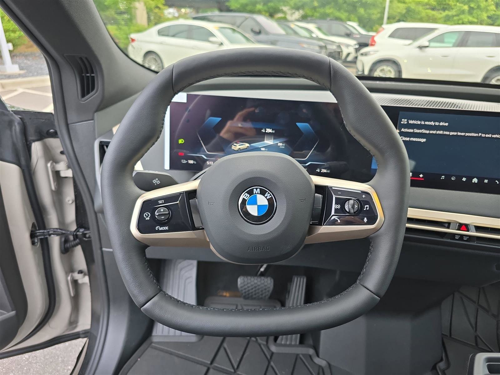 2026 BMW iX 45 - Photo 33