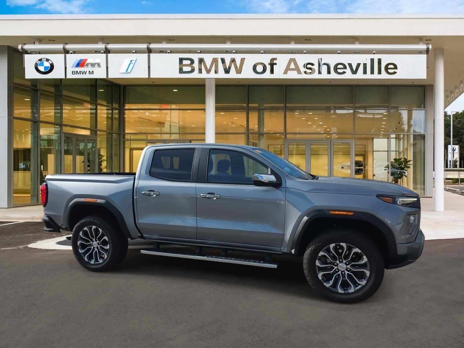 2025 GMC Canyon Denali's photo