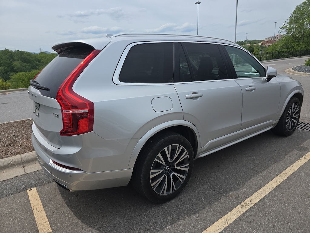 Used 2020 Volvo XC90 T5 Momentum SUV