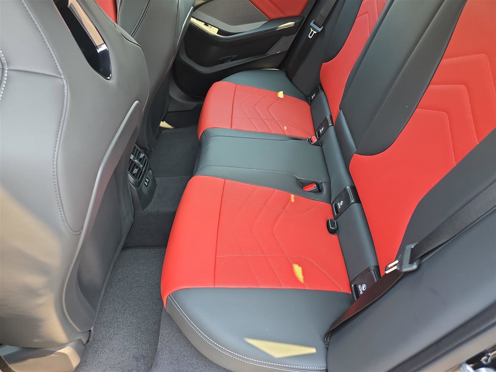 2025 BMW 2 Series M235 - Photo 16