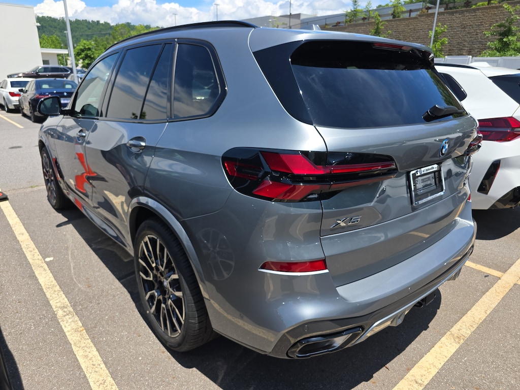 New 2026 BMW X5 PHEV SUV