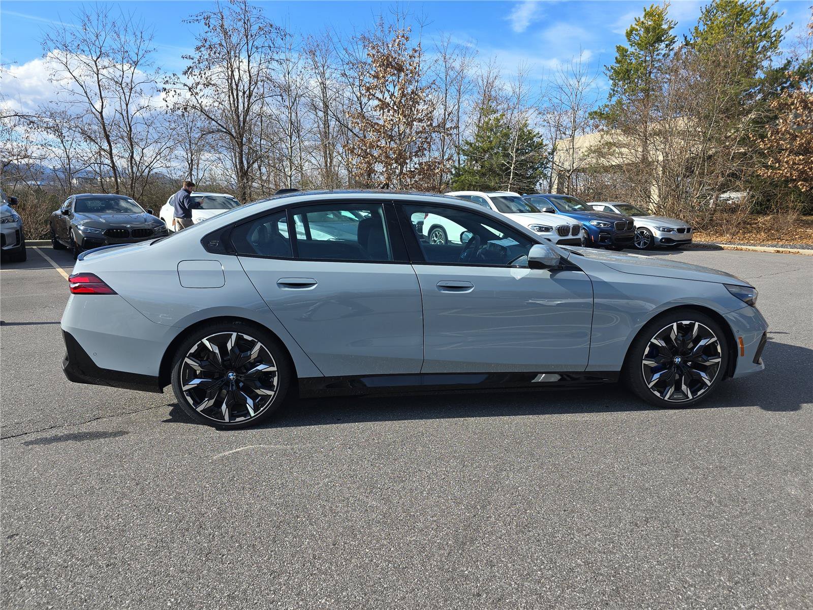 New 2026 BMW 5 Series 550e xDrive Sedan