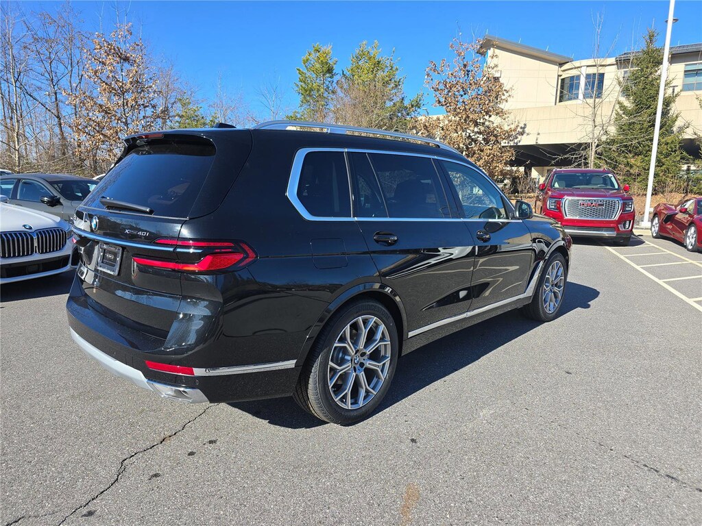 New 2026 BMW X7 SUV