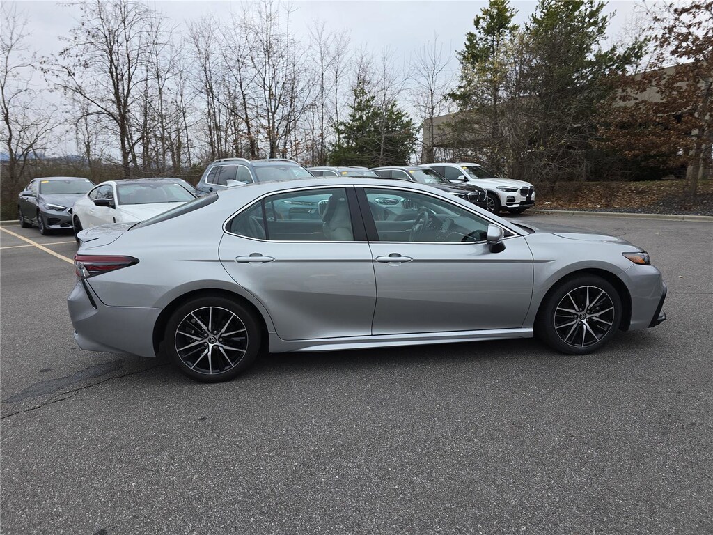 Used 2024 Toyota Camry Hybrid SE Sedan