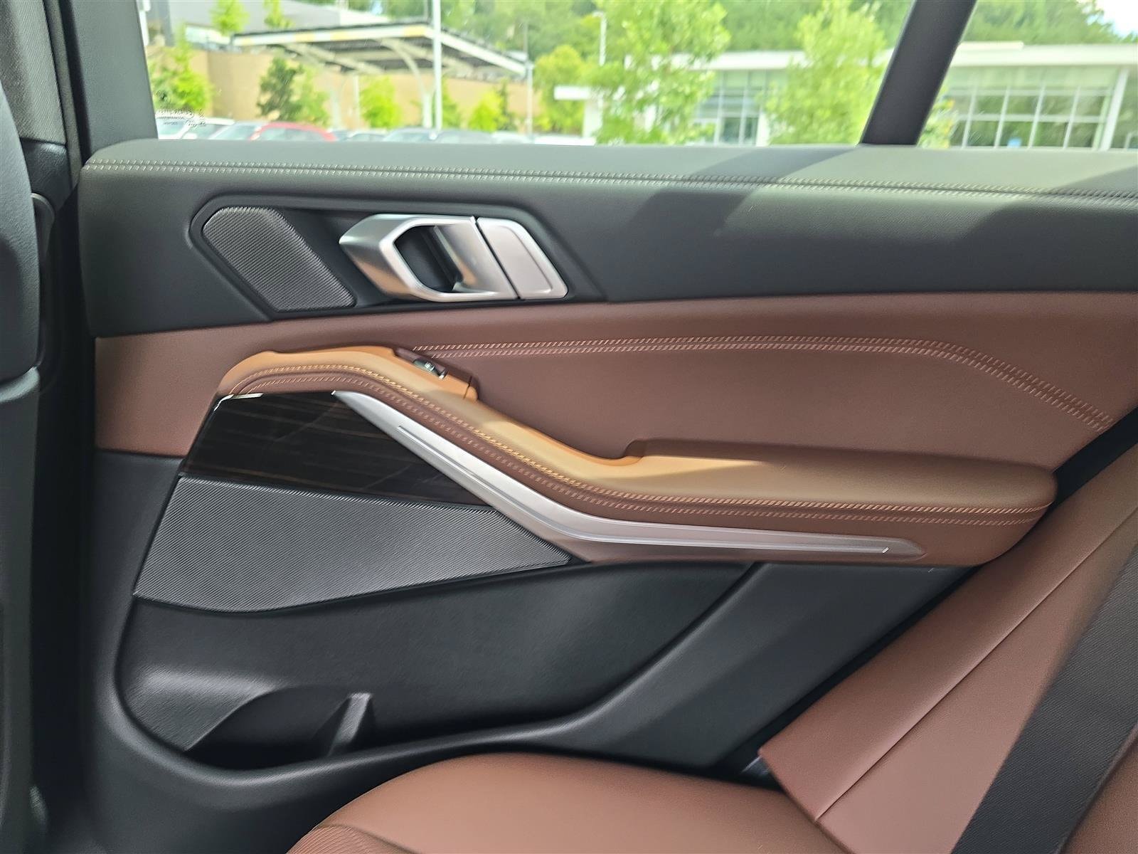 2026 BMW X5 50e - Photo 18