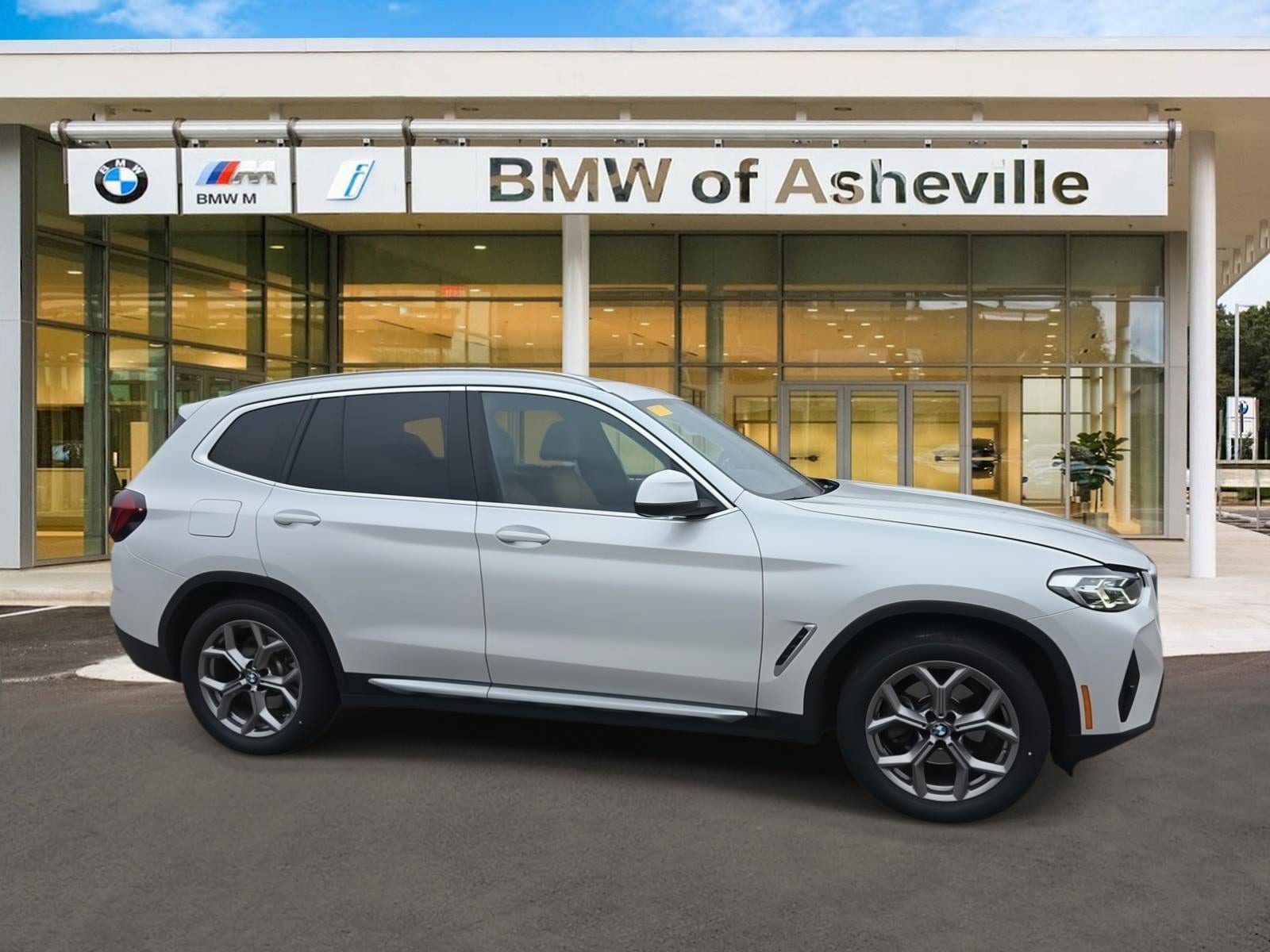 2022 BMW X3 30i's photo