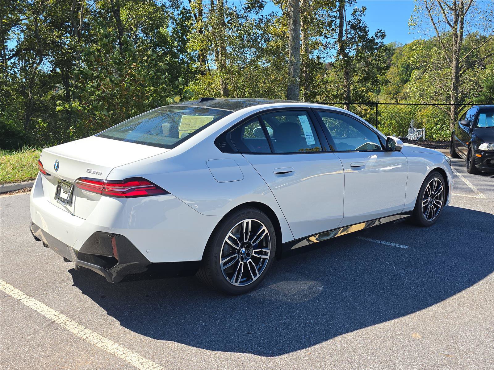 New 2027 BMW 5 Series 550e xDrive Sedan