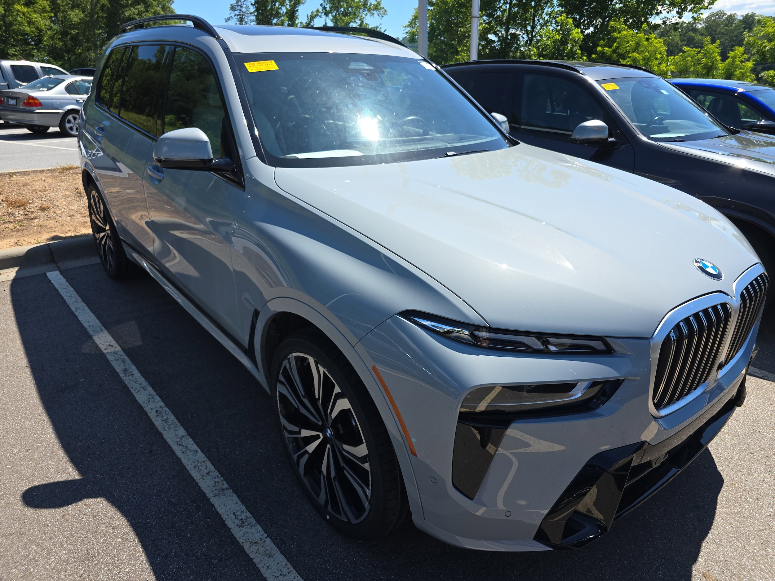 Gray (Brooklyn Grey Metallic) 2025 BMW X7 xDrive40i AWD SUV / Crossover All-Wheel Drive 8-Speed Automatic