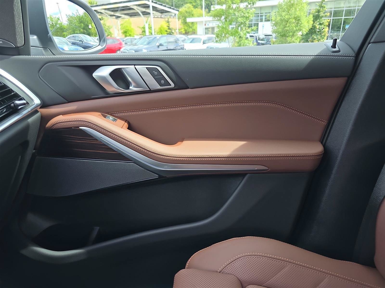 2026 BMW X5 50e - Photo 26