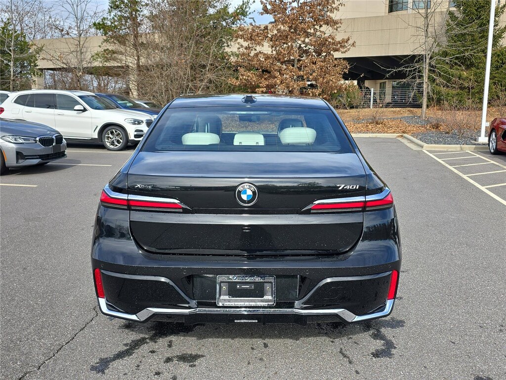 New 2026 BMW 740i Sedan