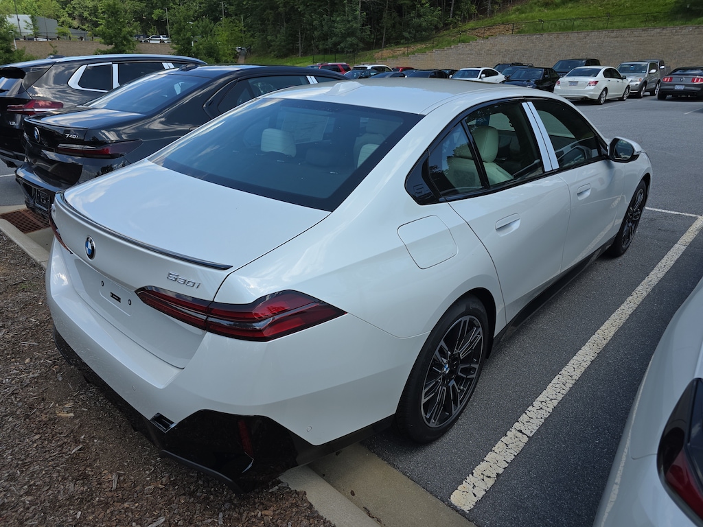 New 2027 BMW 530i Sedan