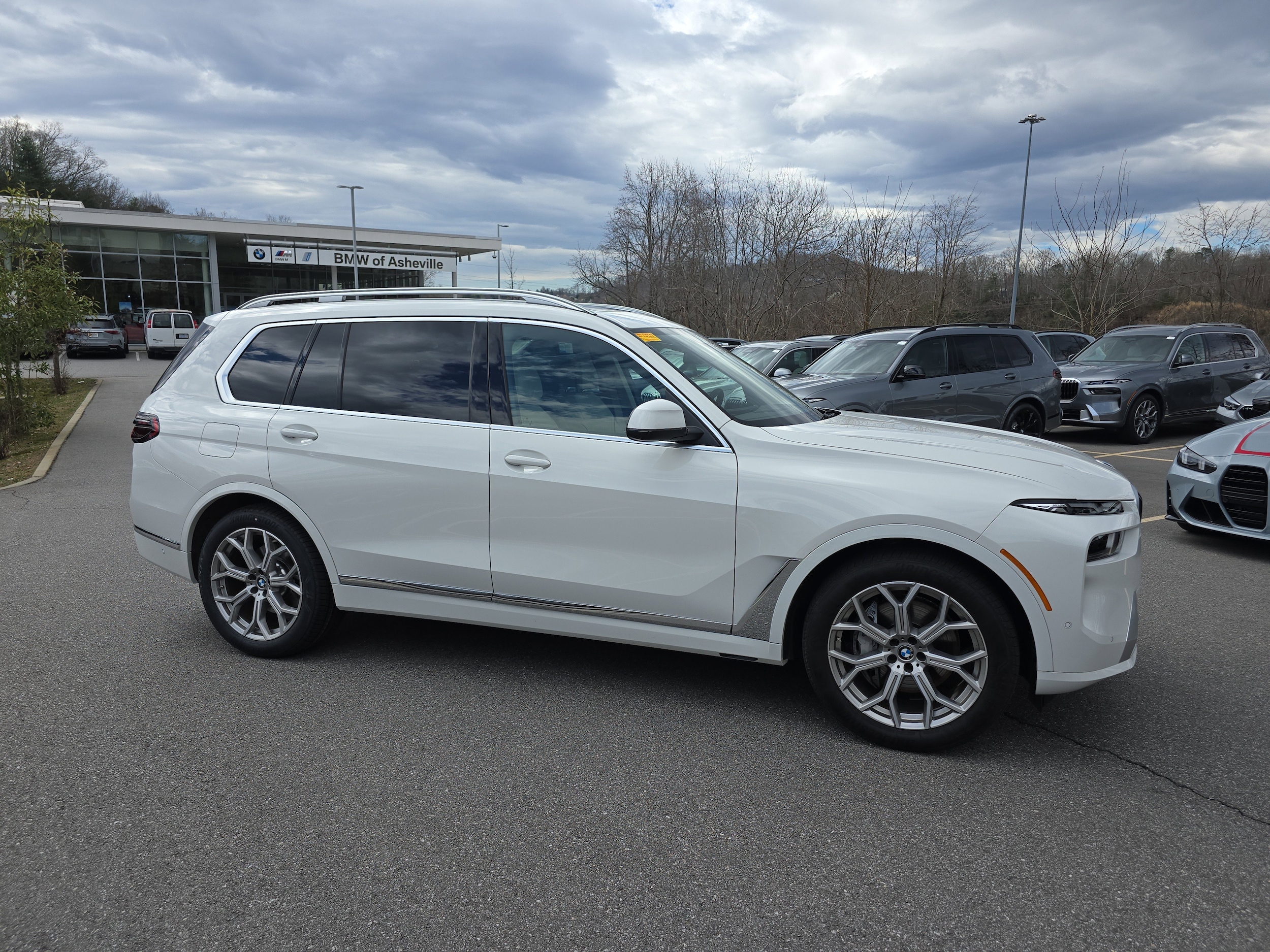 2025 BMW X7 xDrive40i AWD