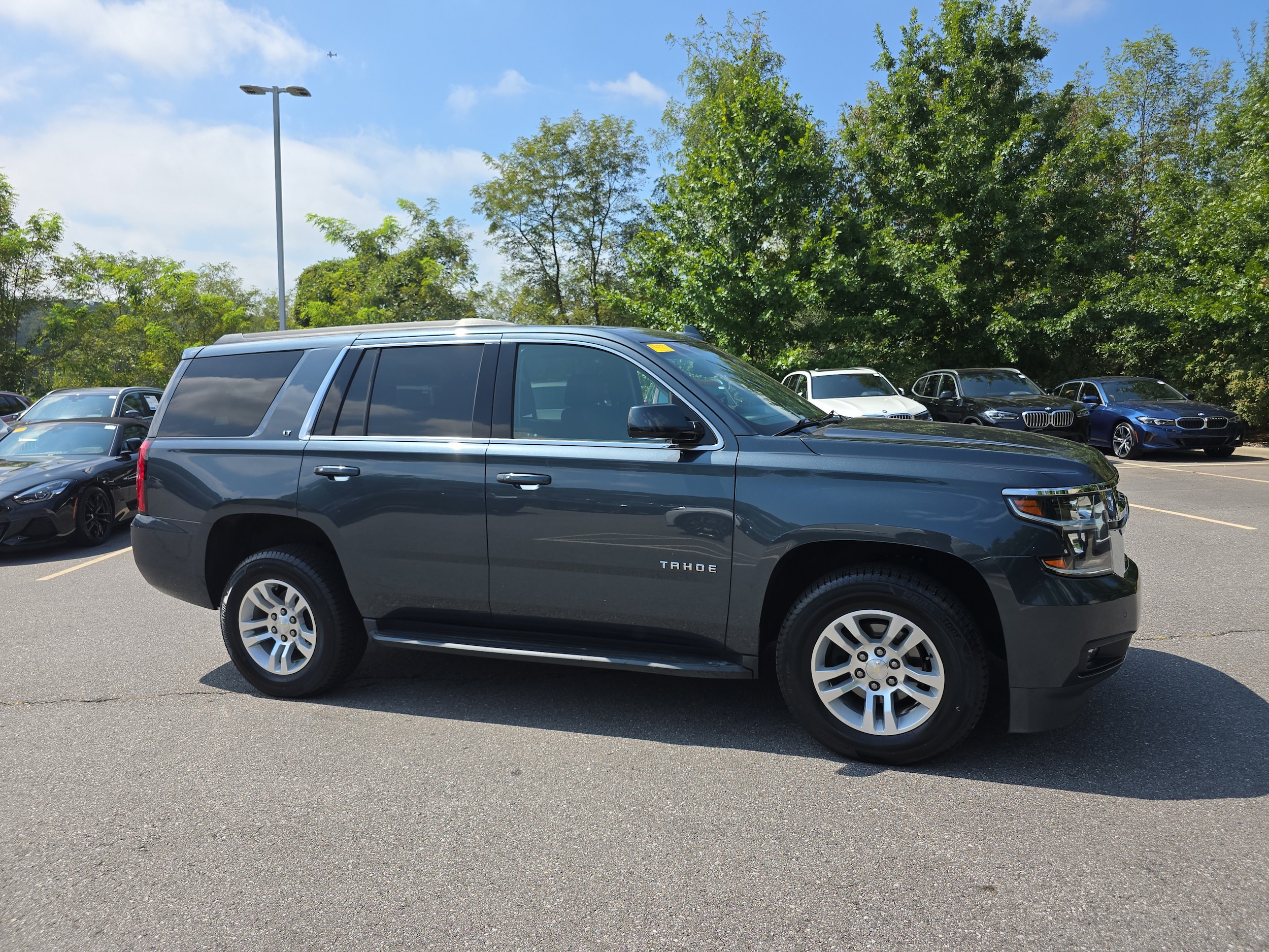 Shadow Gray Metallic 2019 Chevrolet Tahoe SUV / Crossover Four-Wheel Drive 6-Speed Automatic Overdrive