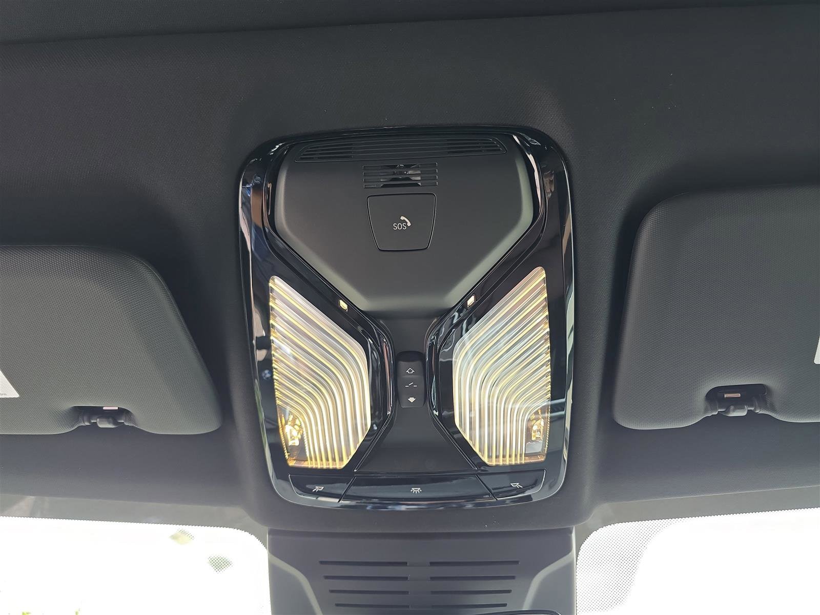 2026 BMW X5 50e - Photo 28