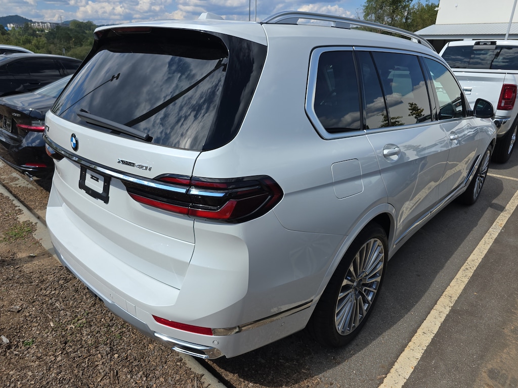 New 2027 BMW X7 xDrive40i xDrive40i Sports Activity Vehicle