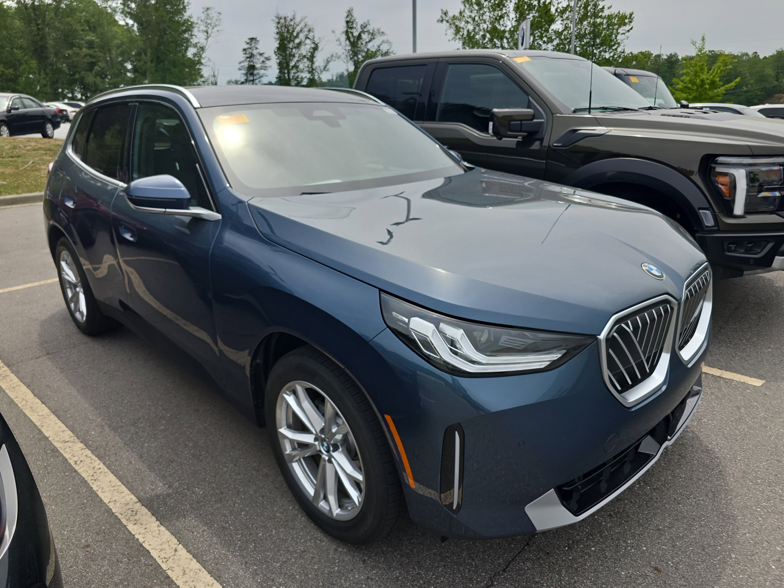 2025 BMW X3 30 XDRIVE's photo