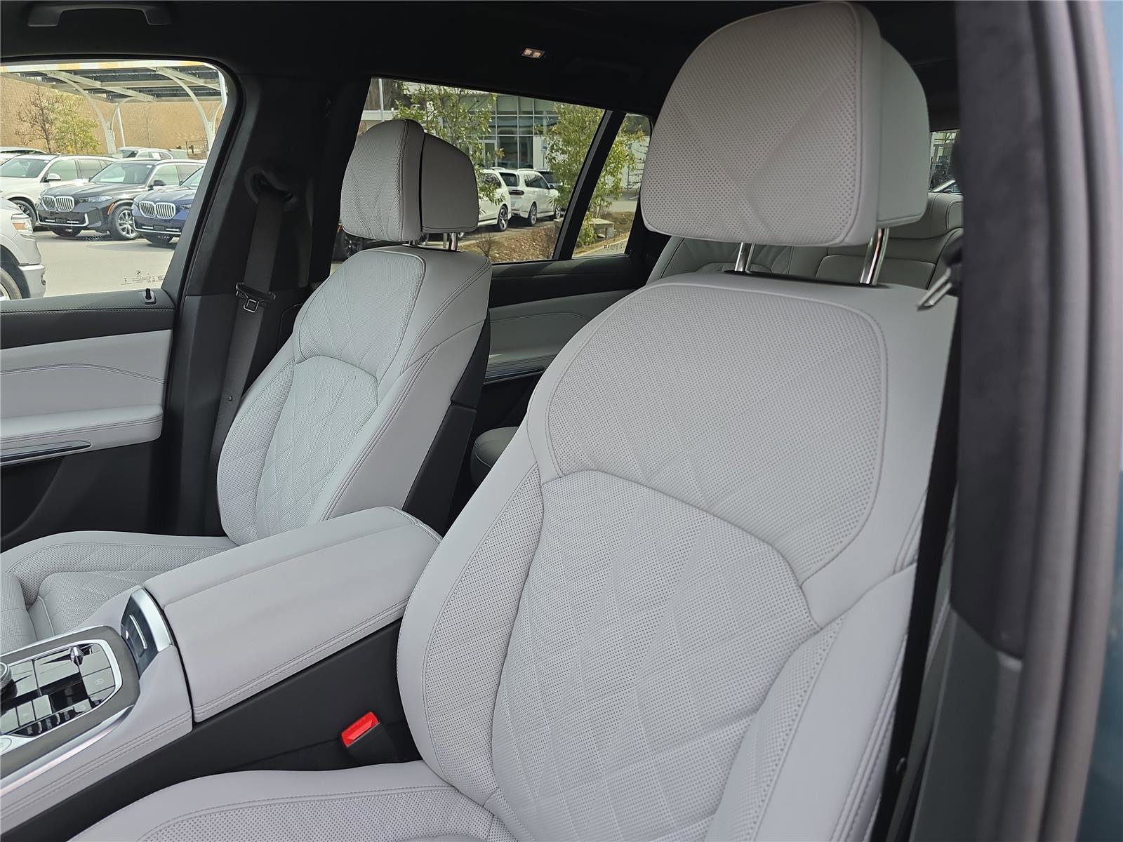 2026 BMW X7 40i - Photo 21