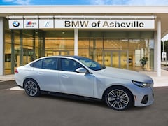 2026 BMW 550e Sedan