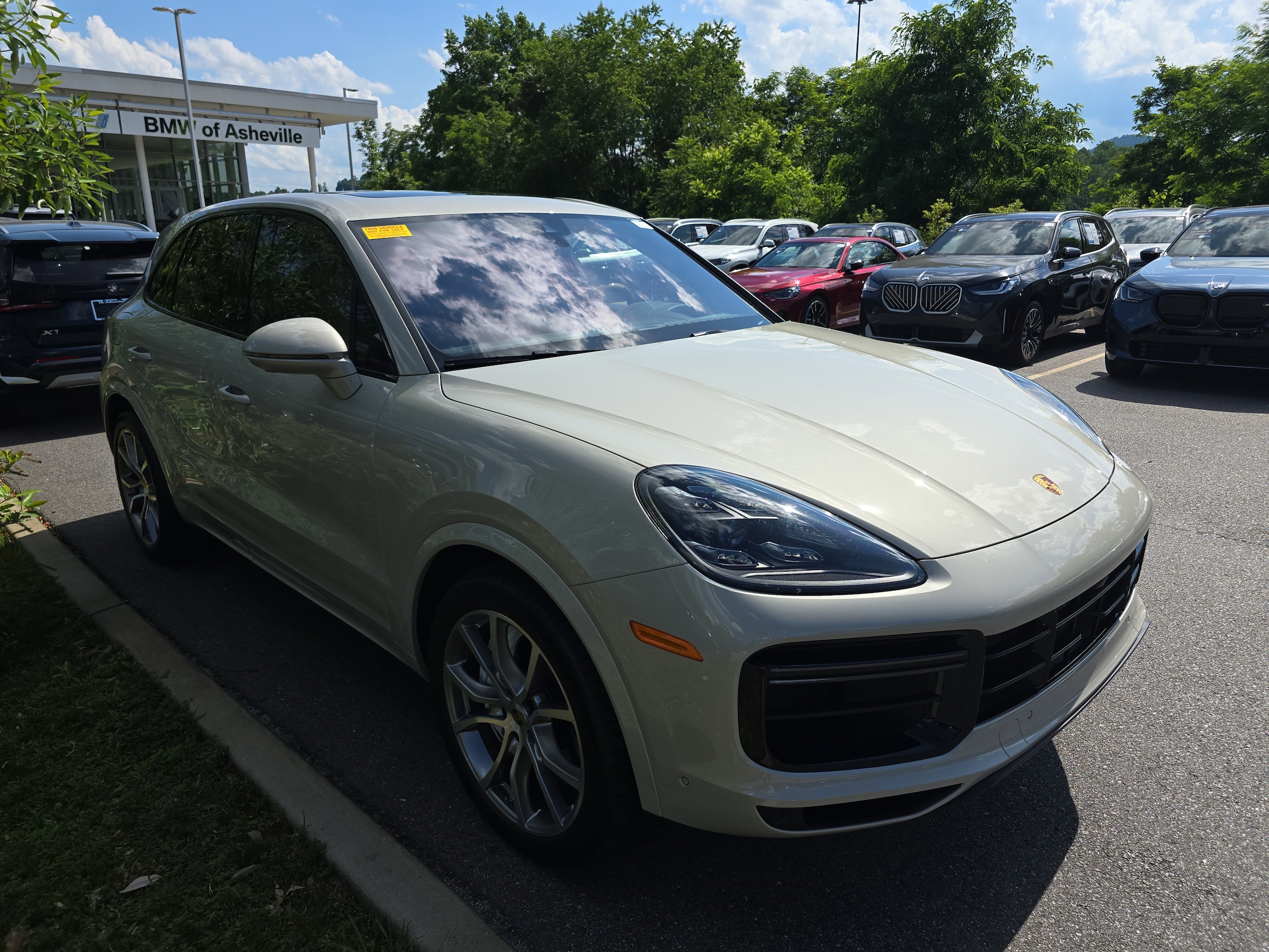 Brown (Cashmere Beige Metallic) 2022 Porsche Cayenne Turbo AWD SUV / Crossover All-Wheel Drive 8-Speed Automatic