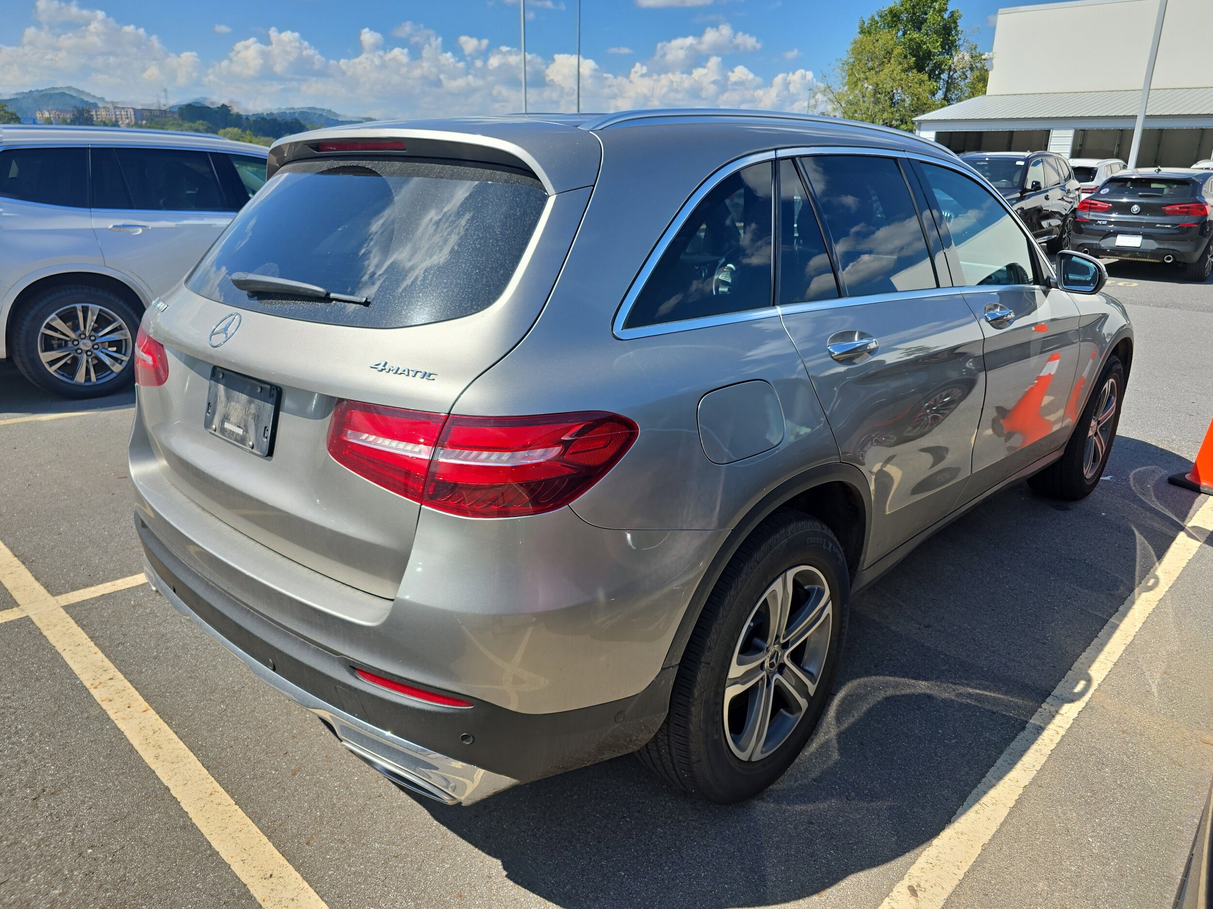 2019 Mercedes Benz GLC 300 photo 2