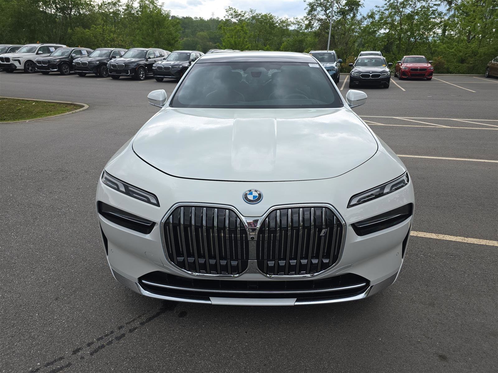 2025 BMW i7 50 - Photo 10